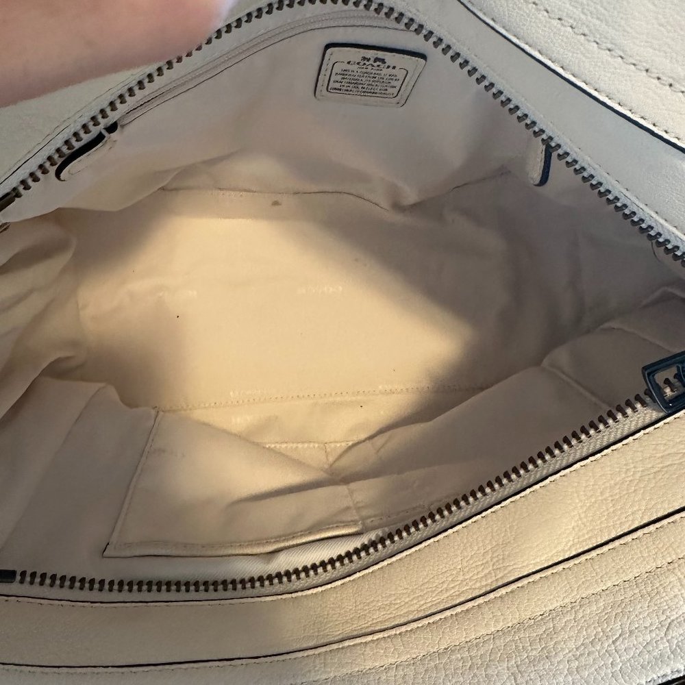 Beautiful Authentic Coach bag - Picture 2 of 12